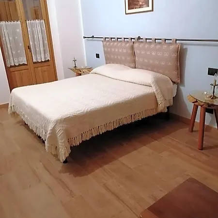 Bed & Breakfast La Scuola 3*